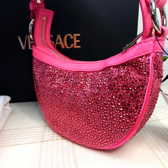 GIVEAWAY ✨️ 🎁 💖 NWT VERSACE PINK CRYSTALS BAG ✨️ - Picture 13 of 15